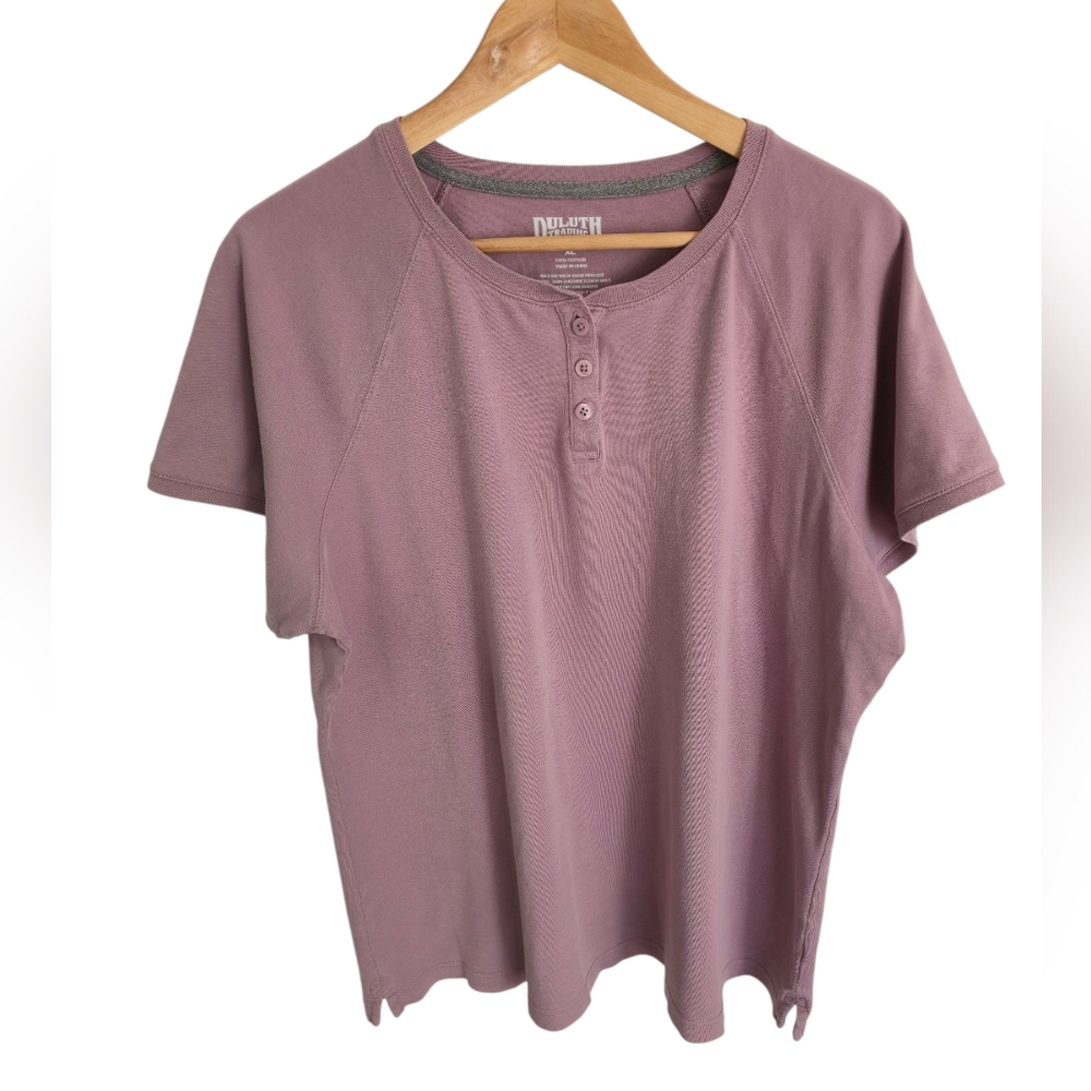 Duluth Trading Co Women's Henley Short Sleeve Tshirt Mauve 100 % Cotton Size XL